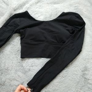 NWOT Long Sleeve Cropped Sports Bra Top